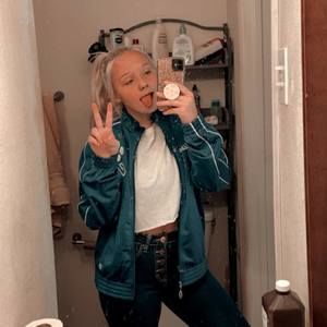 Meet your Posher, Madison